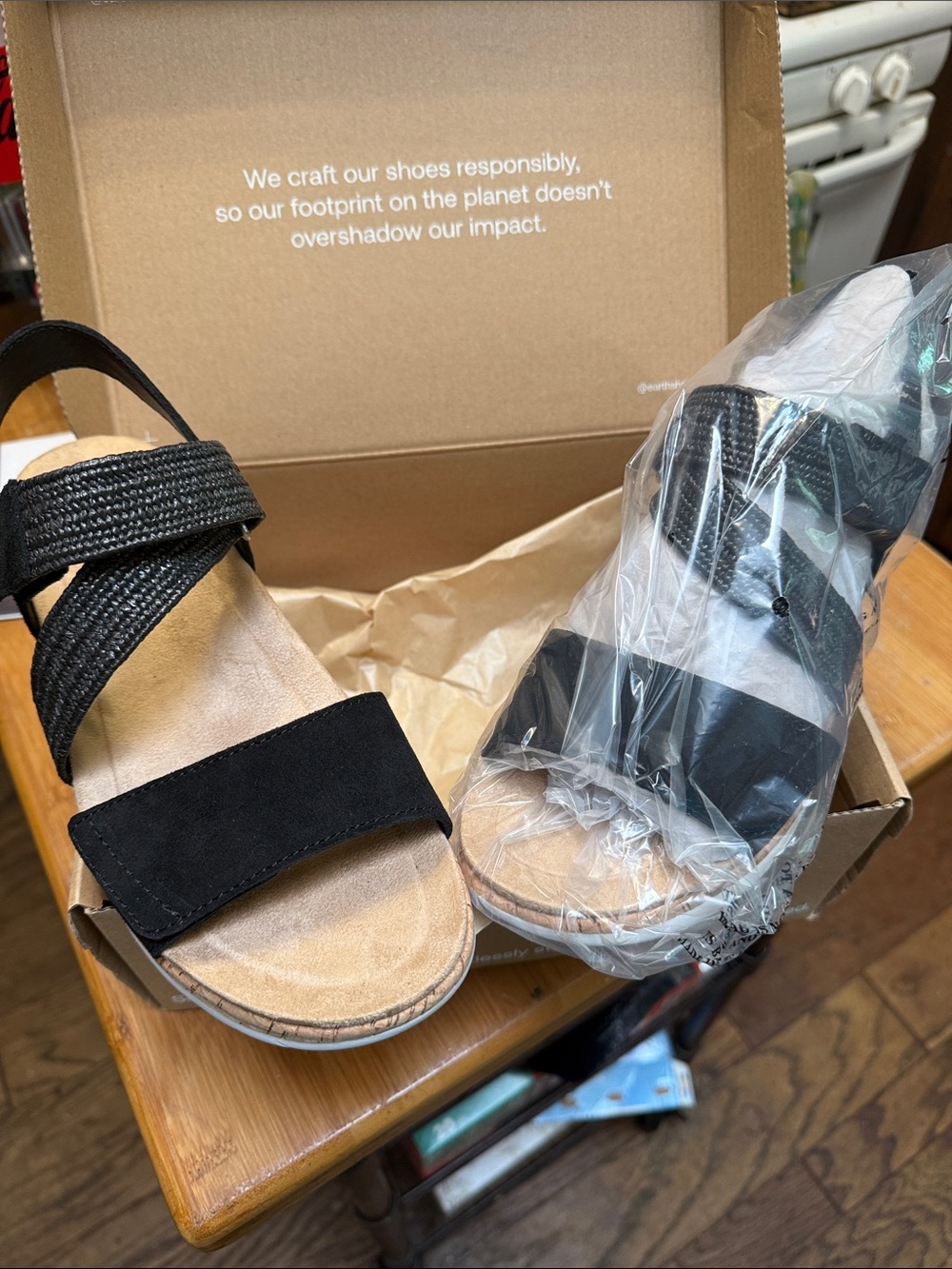 Earth Women's Black Strappy Comfort Sandals